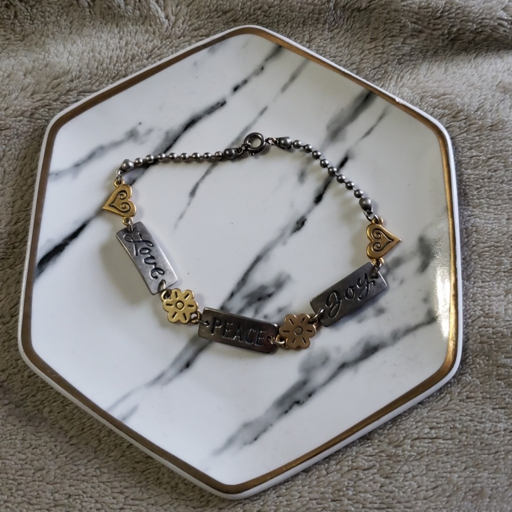 Bracelet